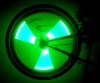 Зеленая подсветка колеса на велосипед